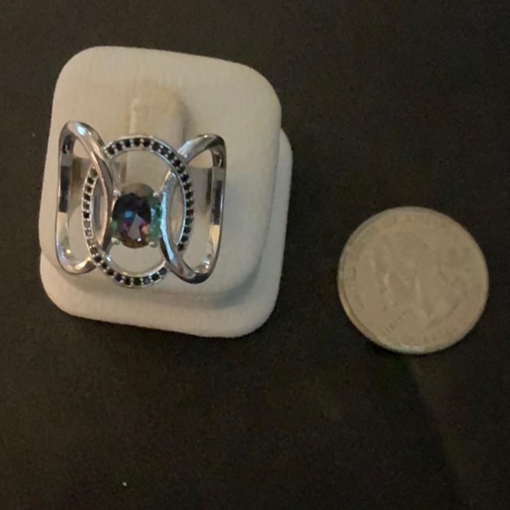 NWOT Elegant Sterling Mystic Topaz Ring (C646)